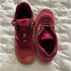New Balance 574 size 9